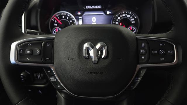 New 2026 RAM 1500 4x4 Crew Cab image 15