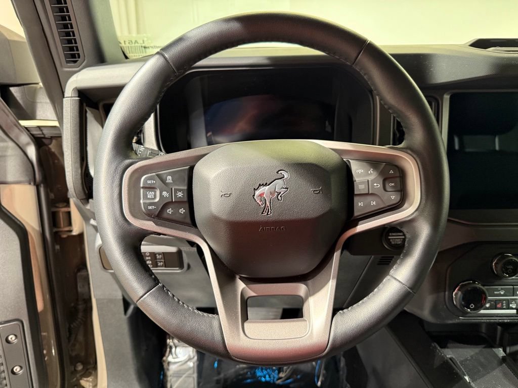 Used 2026 Ford Bronco Badlands AWD/4WD image 22
