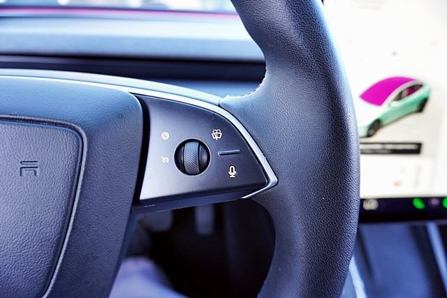 Used 2025 Tesla Model 3 Long Range RWD image 35