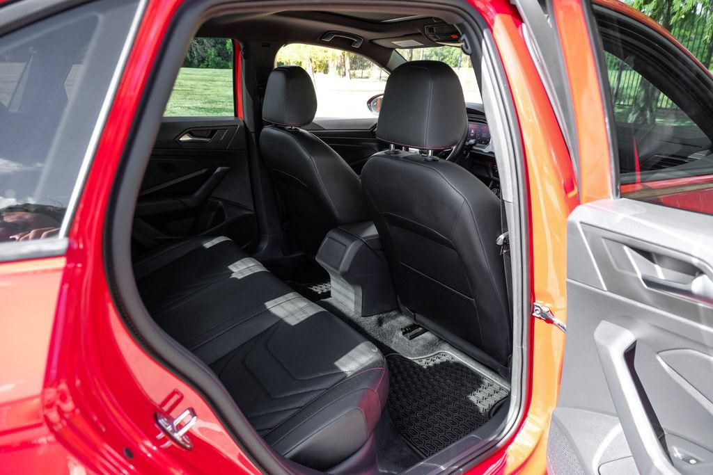 Used 2019 Volkswagen Jetta GLI Autobahn FWD image 40