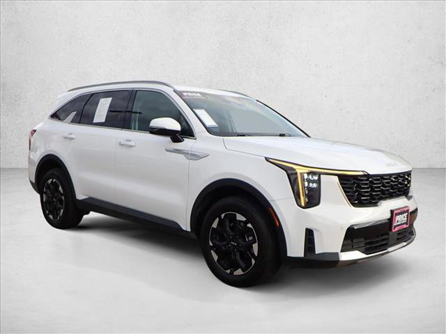 Used 2024 Kia Sorento S image 6