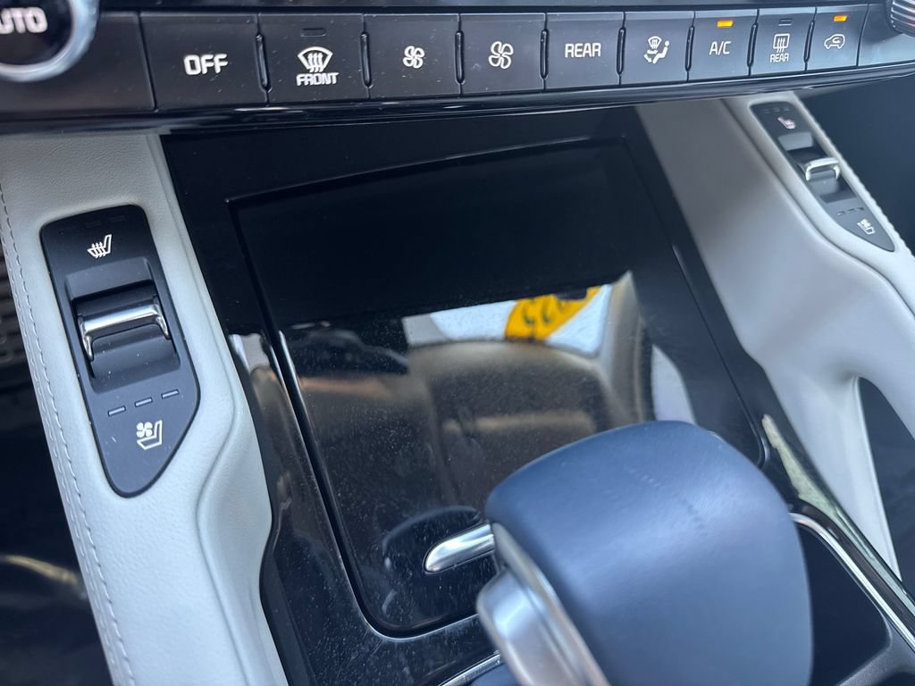 Used 2025 Kia Telluride SX Prestige AWD/4WD image 32