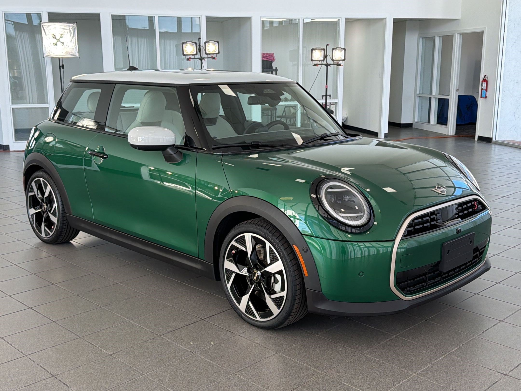 Certified 2025 MINI Cooper S FWD image 7