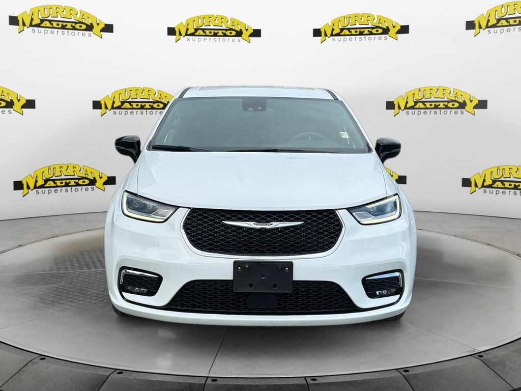 Used 2025 Chrysler Pacifica Select FWD image 8