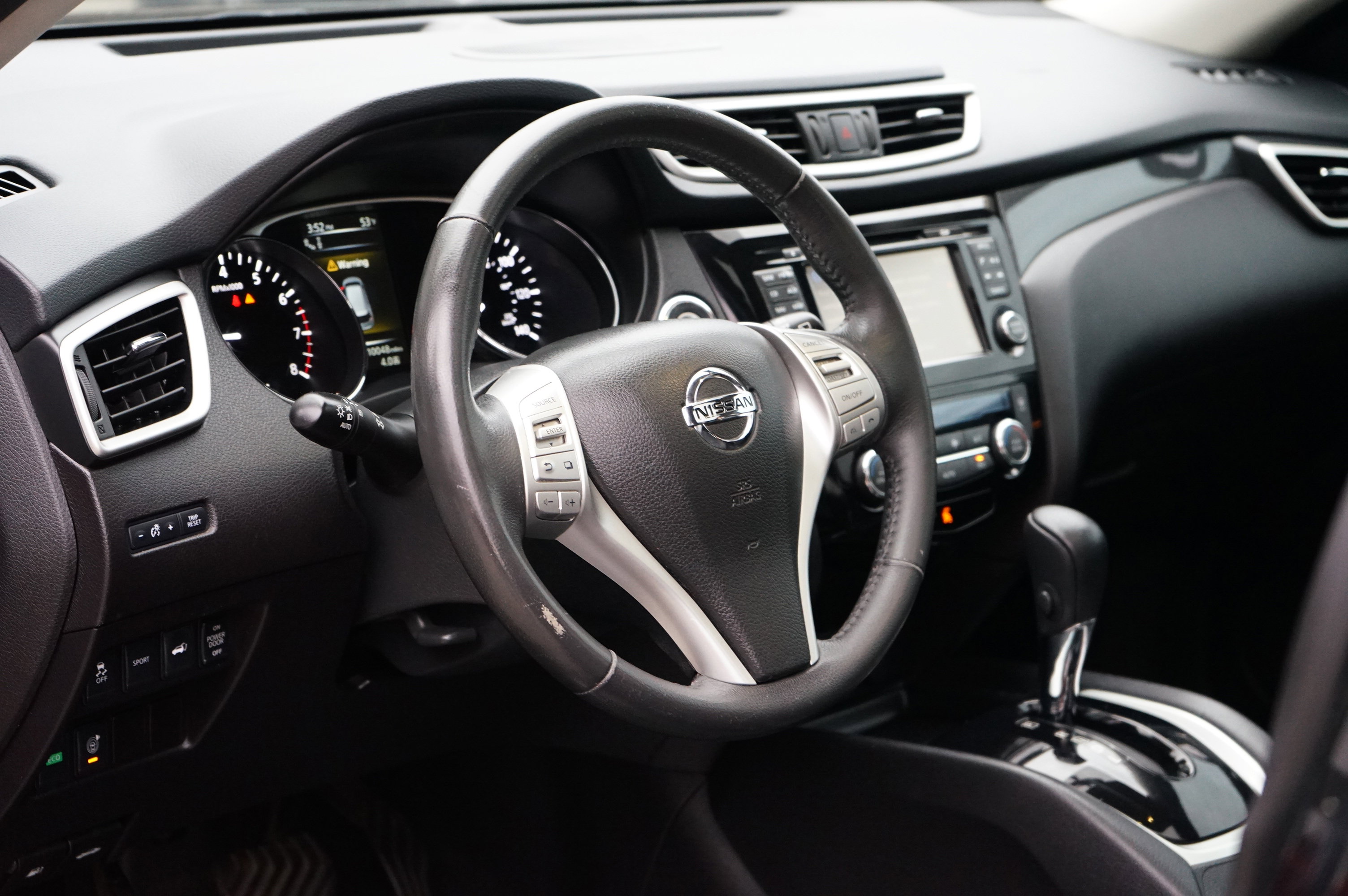 Used 2016 Nissan Rogue SL w/ SL Premium Package image 11