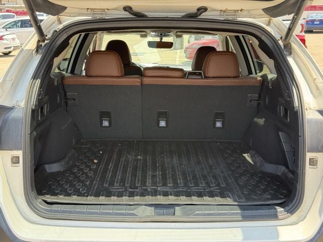 Used 2022 Subaru Outback Touring XT AWD/4WD image 33