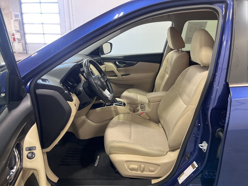 Used 2020 Nissan Rogue SV AWD/4WD image 27