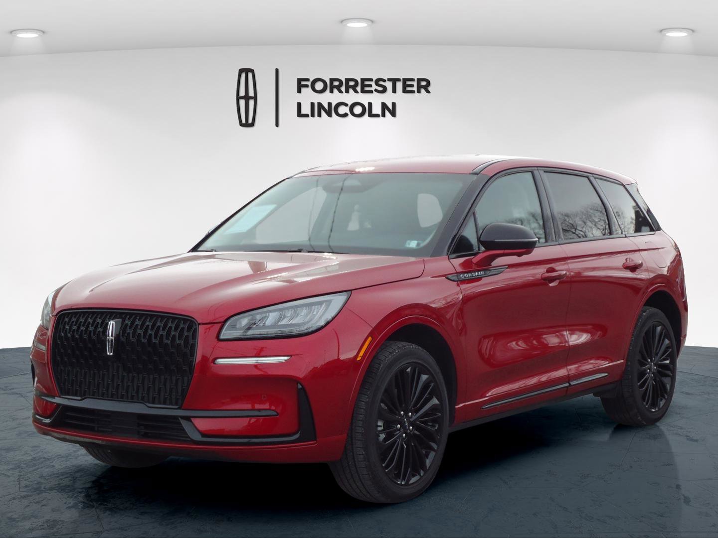 Used 2025 Lincoln Corsair AWD w/ Equipment Group 101A image 7