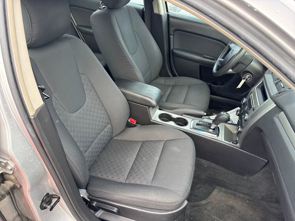 Used 2012 Ford Fusion SE image 7