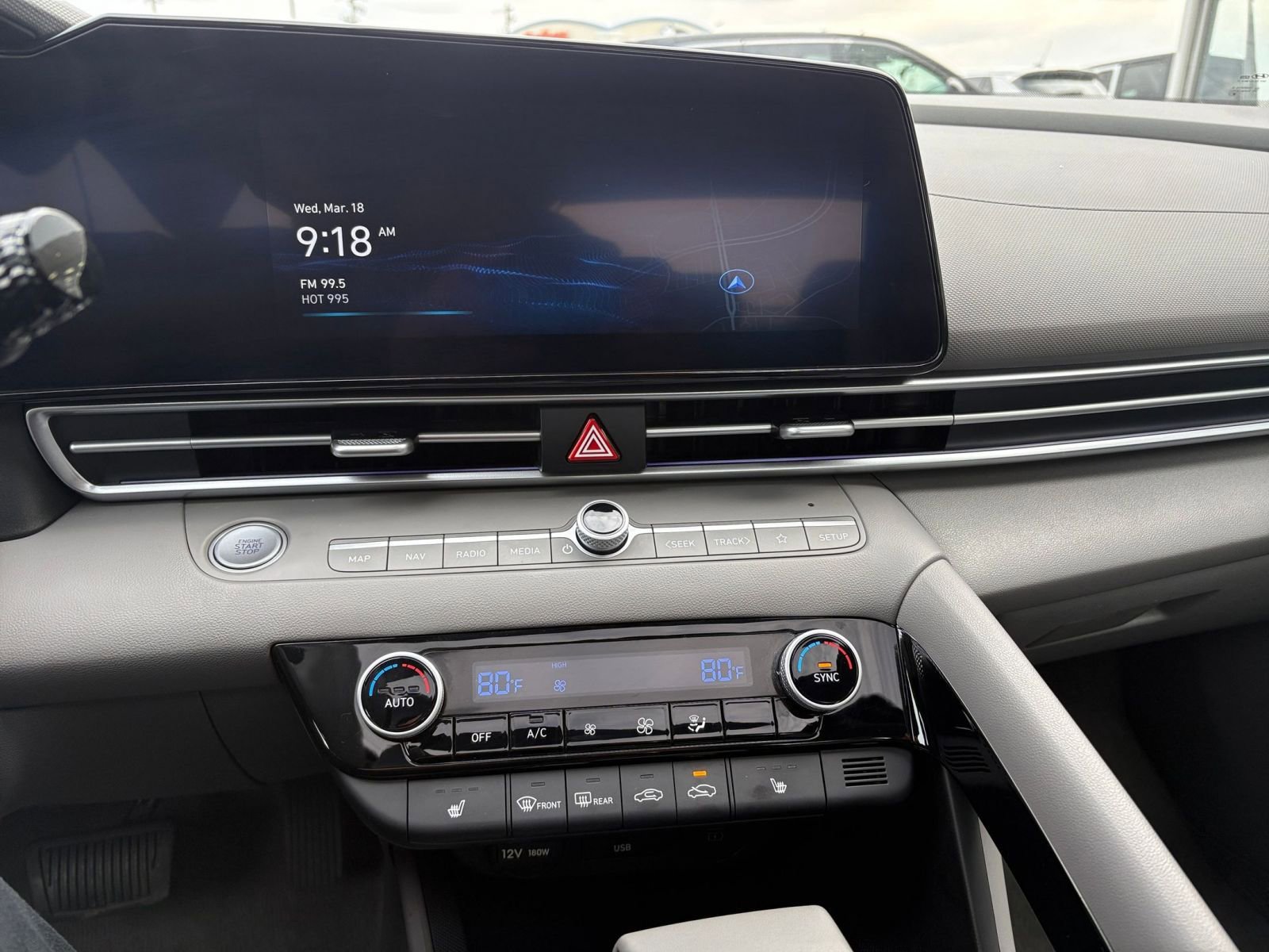 Used 2025 Hyundai Elantra SEL image 17