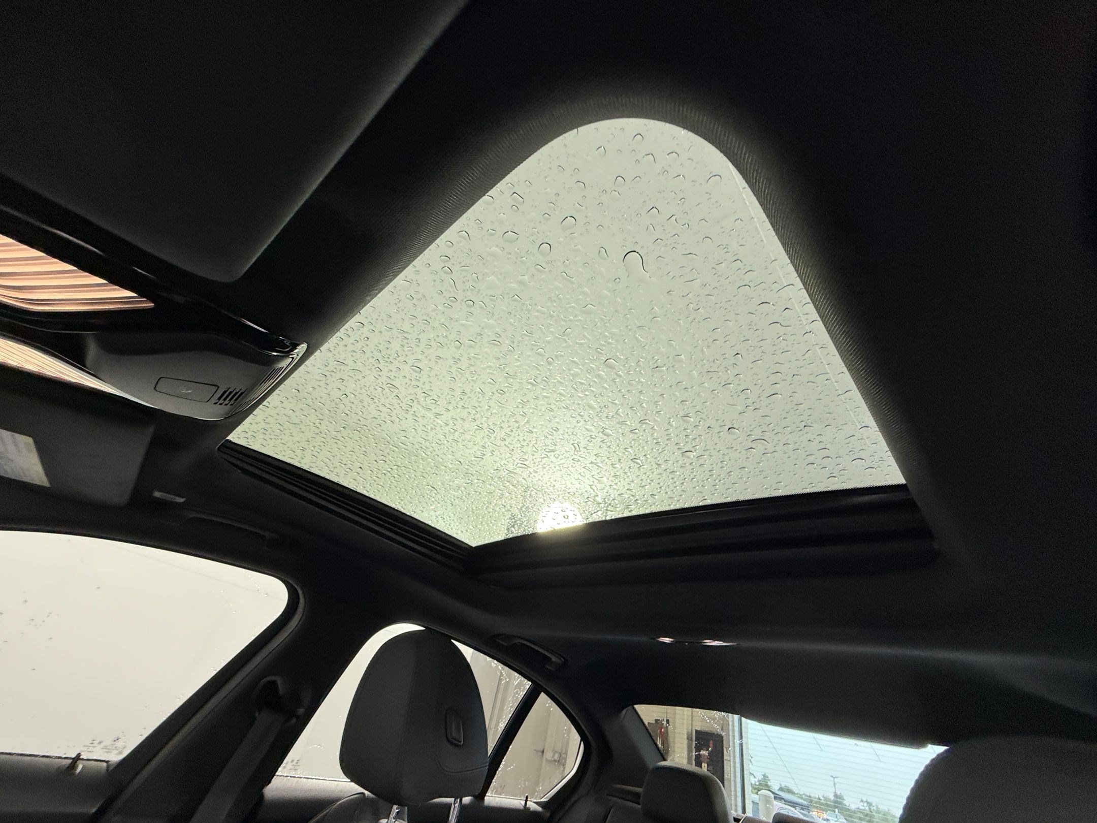 Used 2019 BMW 330i Sedan w/ Convenience Package RWD image 14