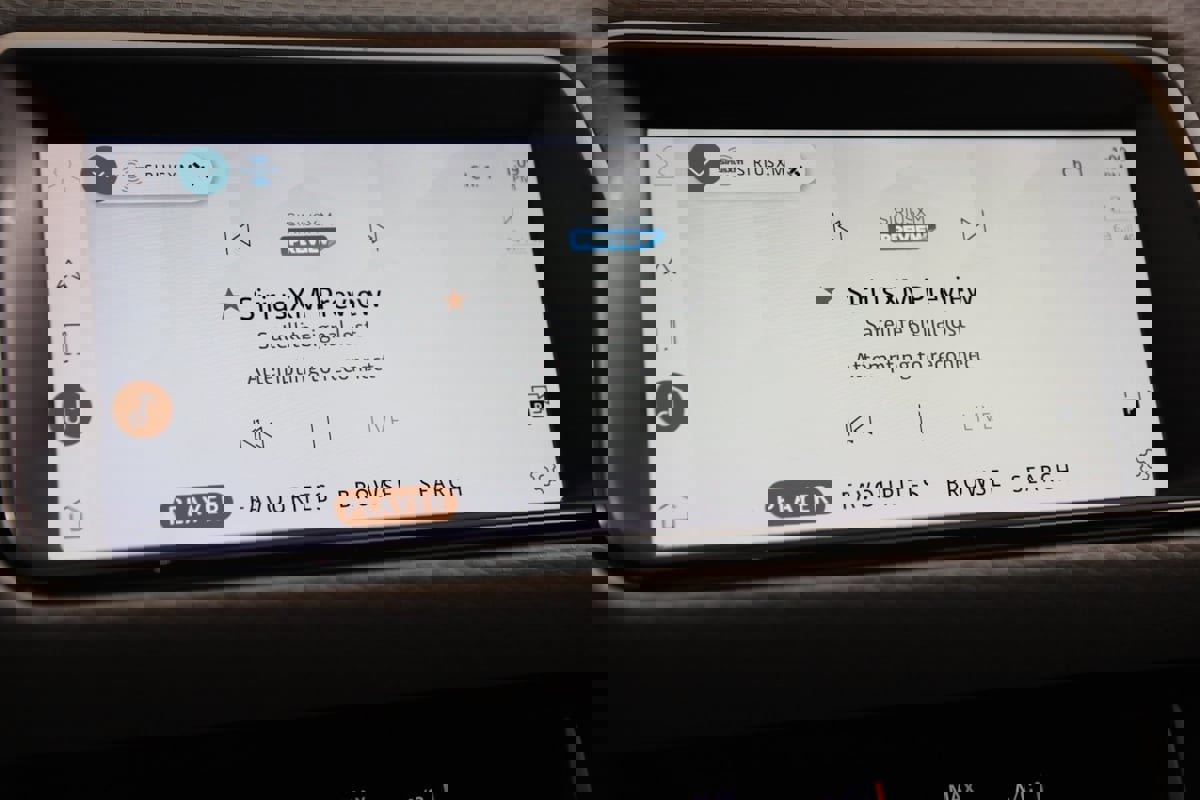 Used 2022 Land Rover Range Rover Evoque R-Dynamic S image 30