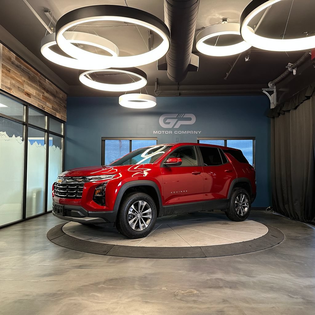 Used 2025 Chevrolet Equinox LT FWD image 7