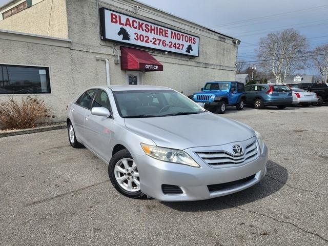 Used 2011 Toyota Camry LE w/ LE Extra-Value Pkg FWD image 1