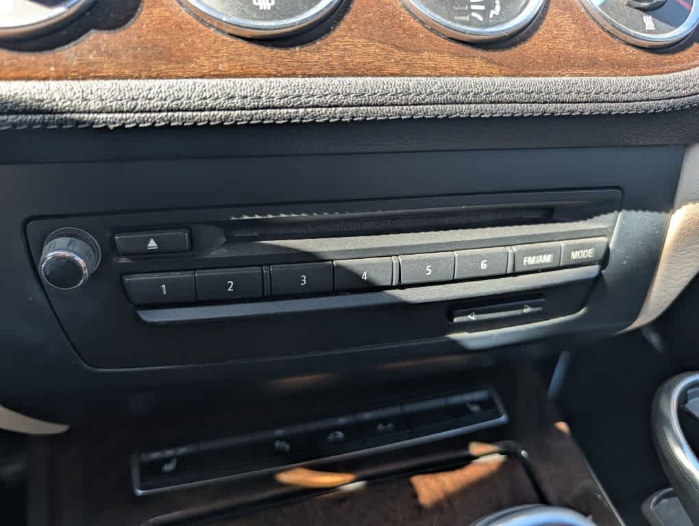 Used 2013 BMW Z4 sDrive35i RWD image 16
