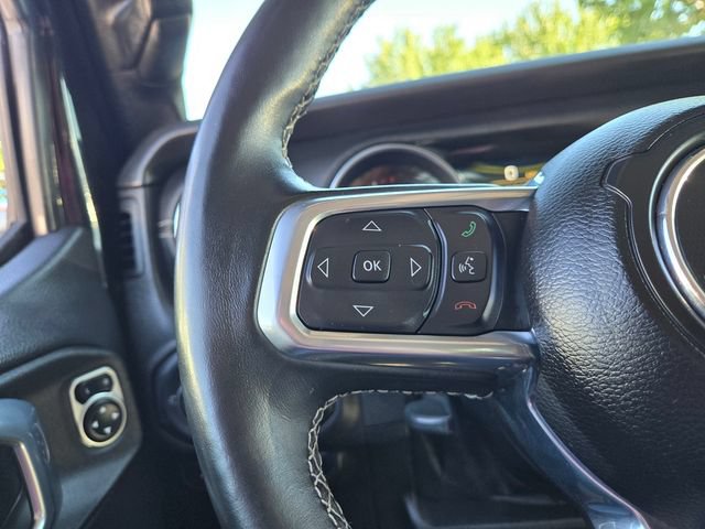 Used 2022 Jeep Wrangler Unlimited Sahara w/ Cold Weather Group AWD/4WD image 25