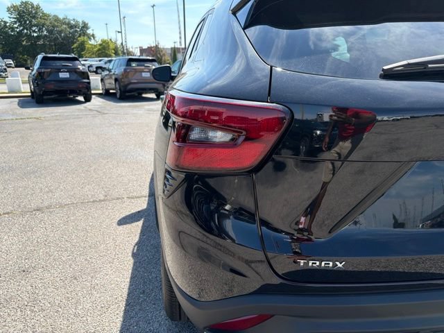 New 2026 Chevrolet Trax LT FWD image 16