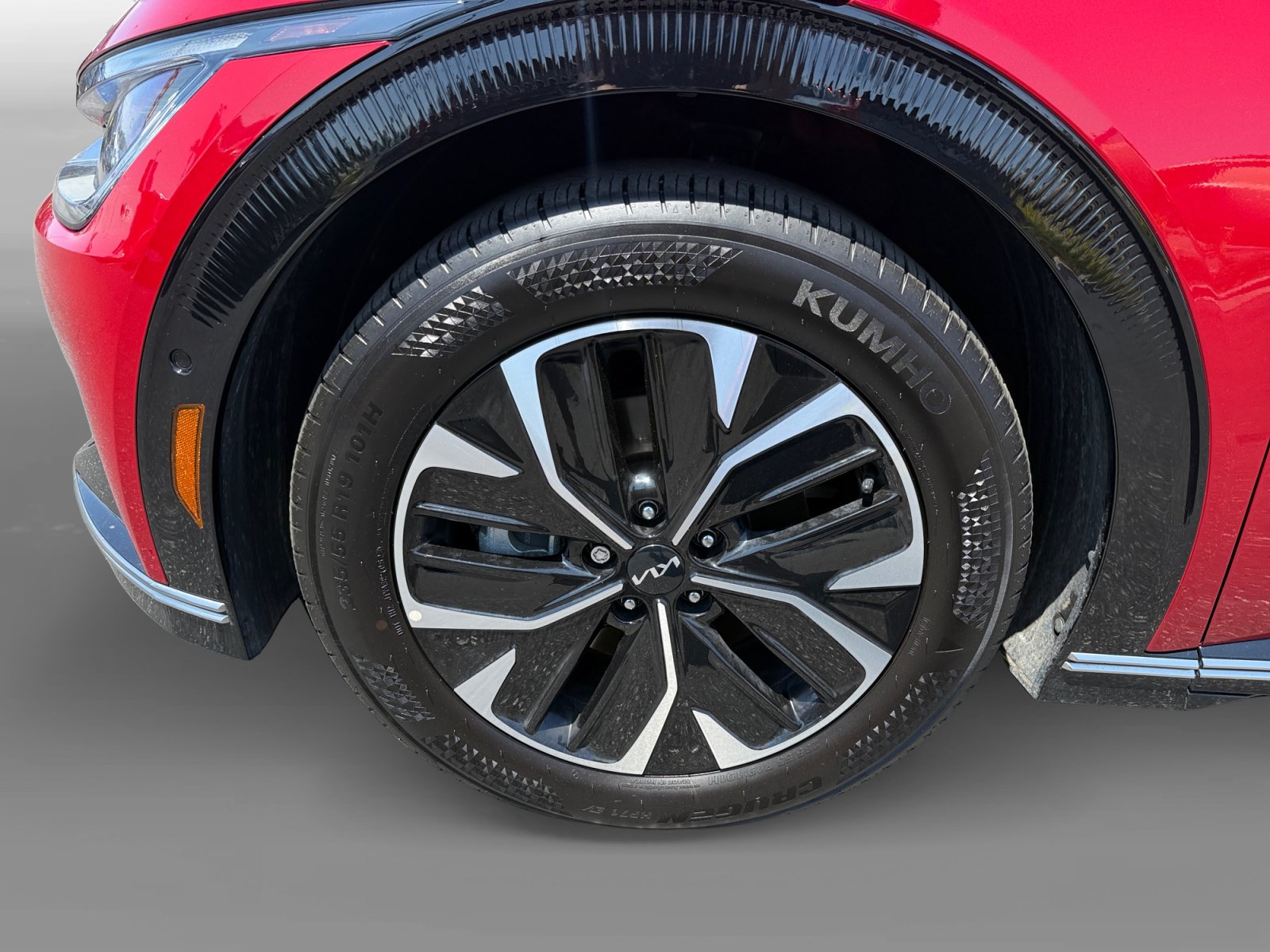 Certified 2024 Kia EV6 Wind w/ Wind Technology Package RWD image 9