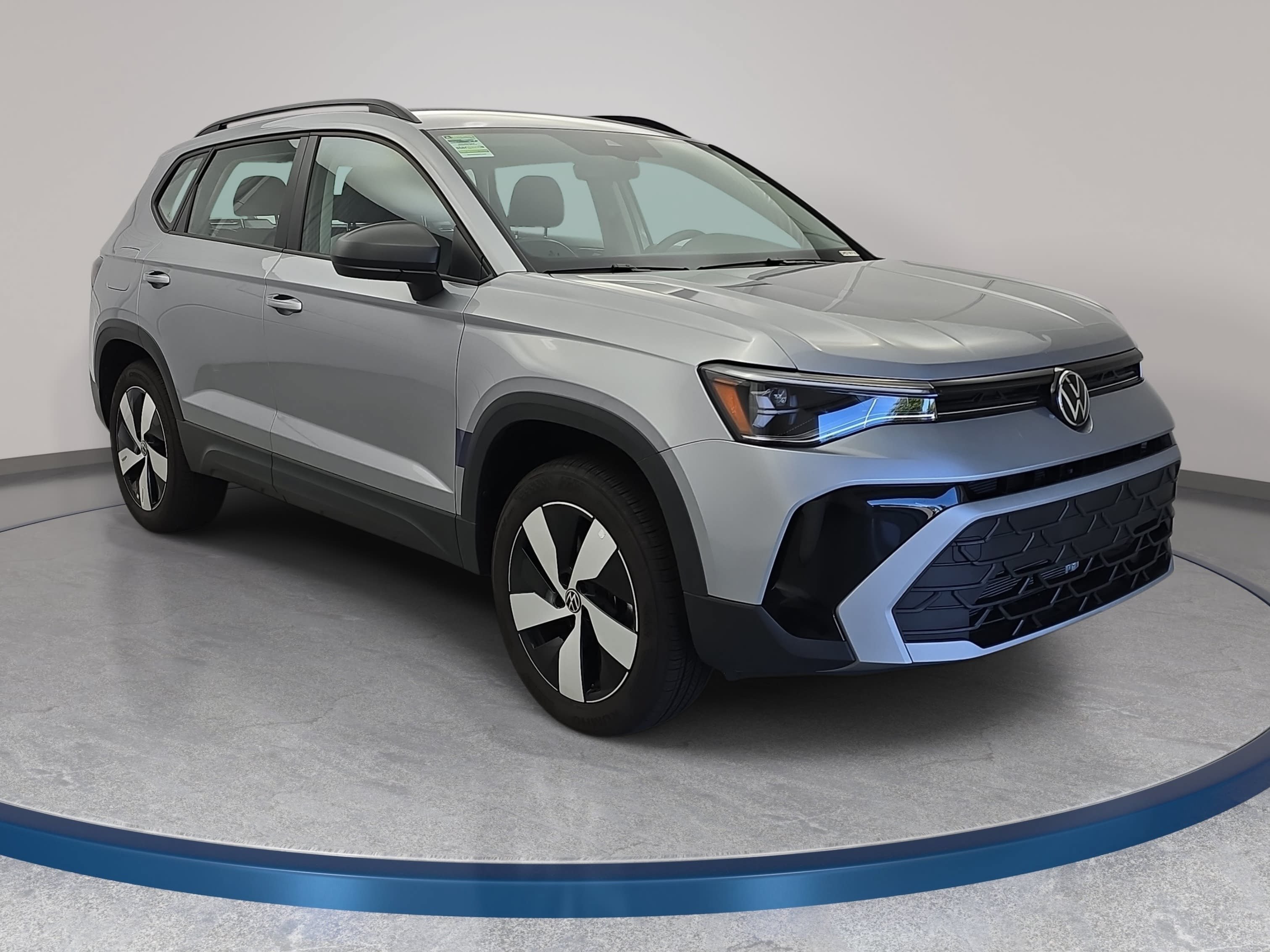 Used 2025 Volkswagen Taos S AWD/4WD image 3