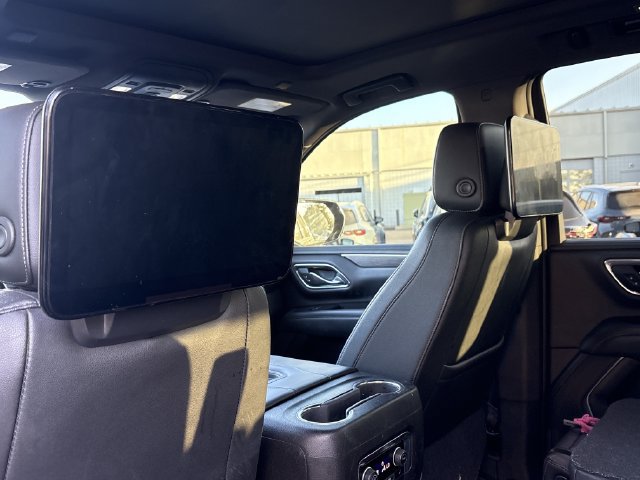 Used 2021 Chevrolet Tahoe Z71 w/ Luxury Package AWD/4WD image 10