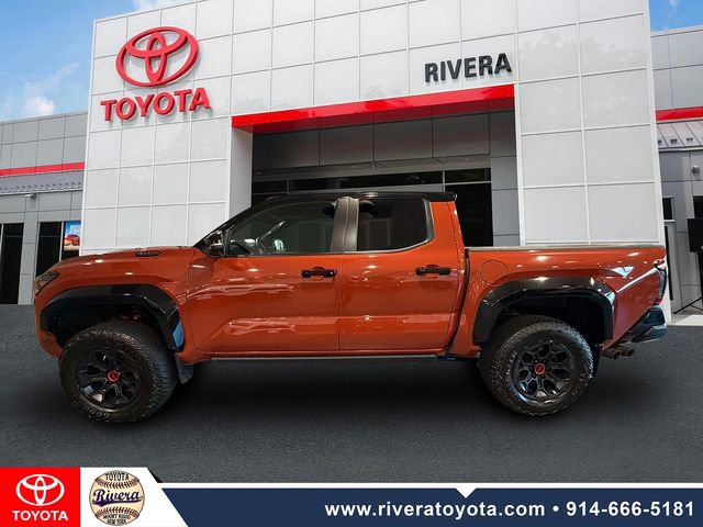 Used 2024 Toyota Tacoma TRD Pro AWD/4WD image 8