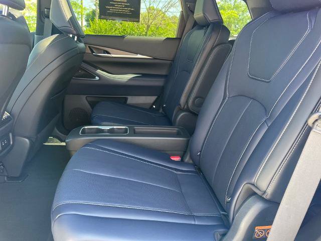 Certified 2026 INFINITI QX60 Sport w/ Dark Cargo Package AWD/4WD image 11