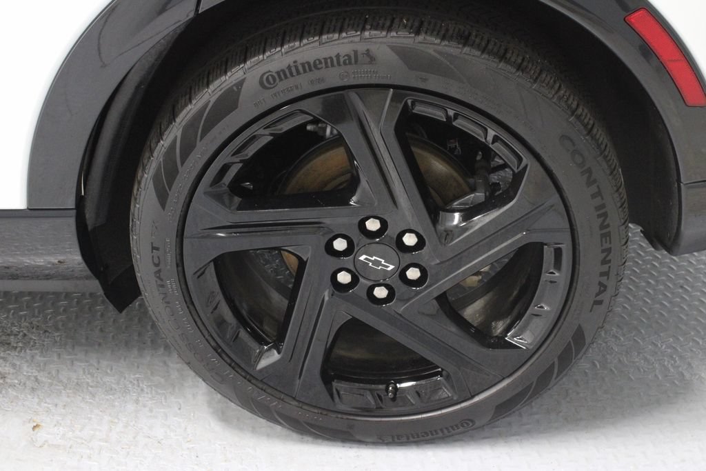 Used 2024 Chevrolet Equinox EV RS FWD image 19