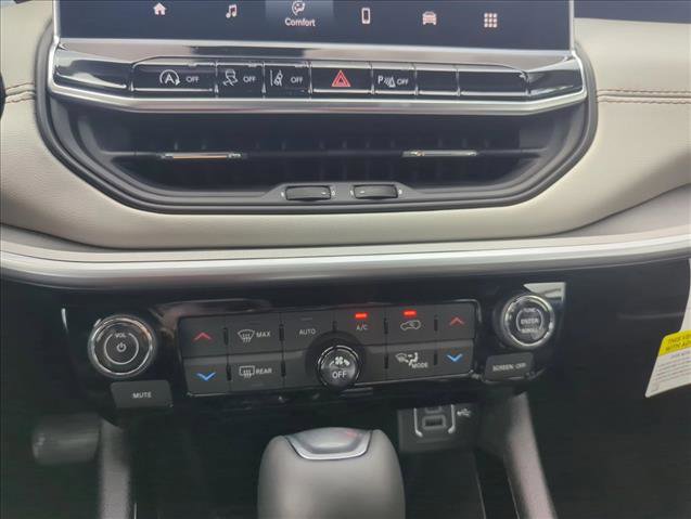 New 2026 Jeep Compass Limited image 14