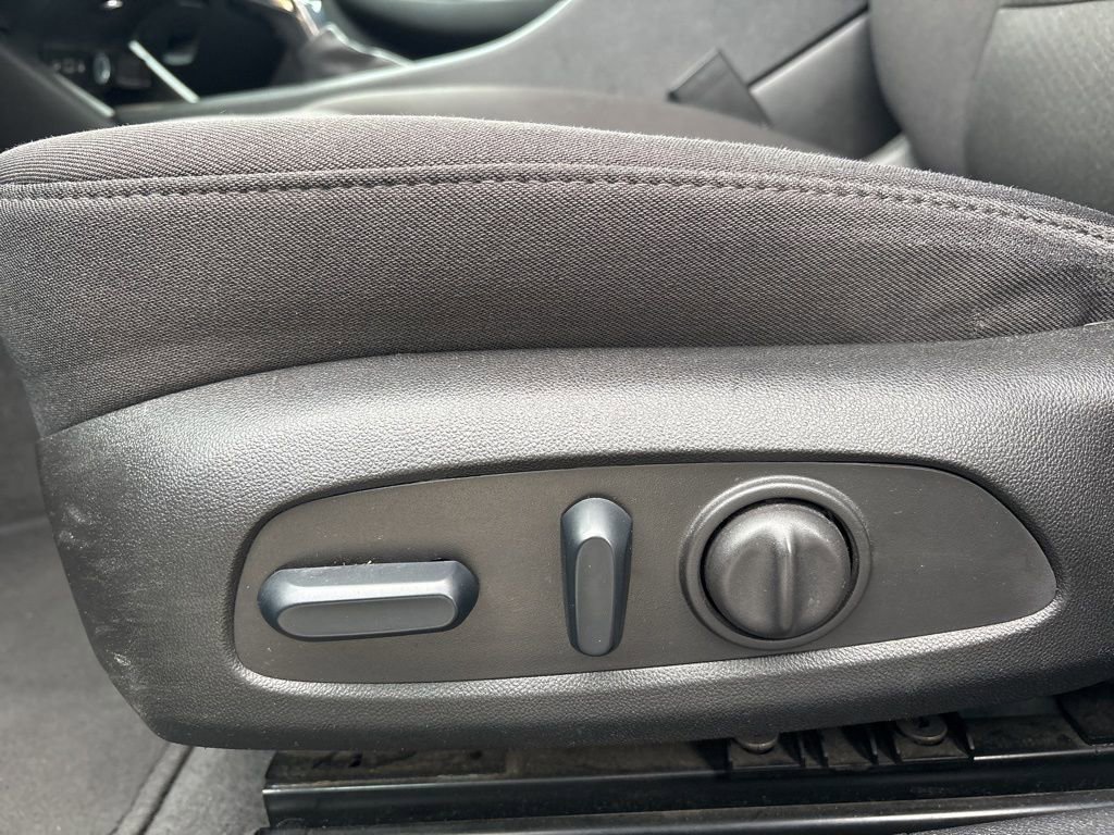 Used 2024 Chevrolet Malibu LT FWD image 16
