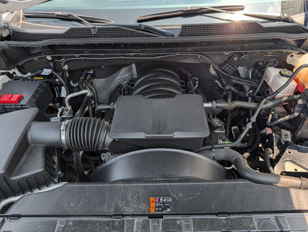 Used 2025 Chevrolet Silverado 2500 LTZ w/ LTZ Convenience Package AWD/4WD image 13