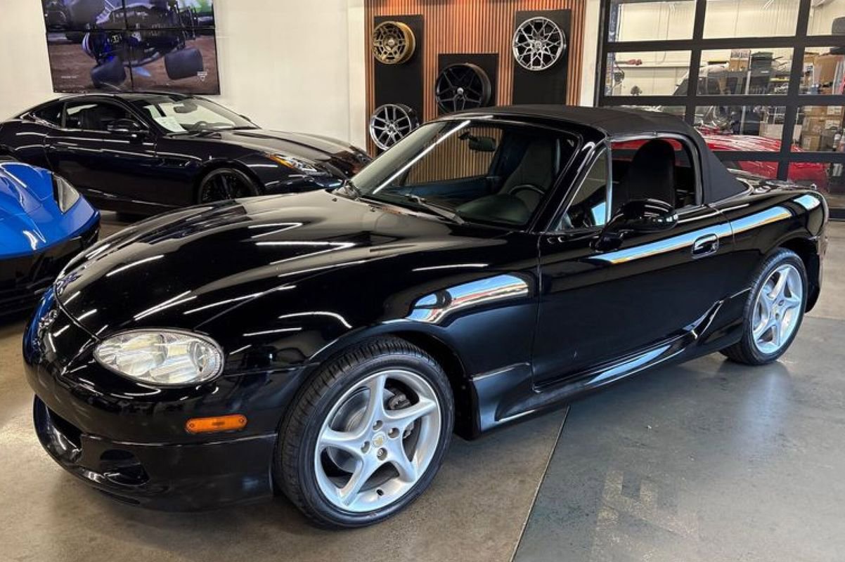 Used 2003 MAZDA MX-5 Miata LS