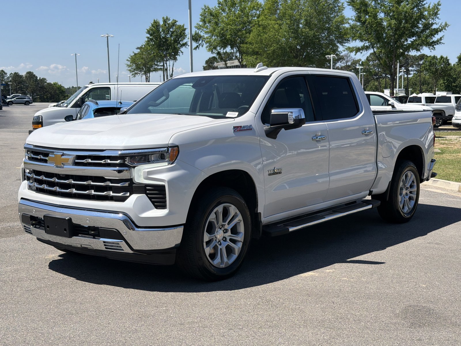 Used 2025 Chevrolet Silverado 1500 LTZ w/ LTZ Premium Texas Edition image 7
