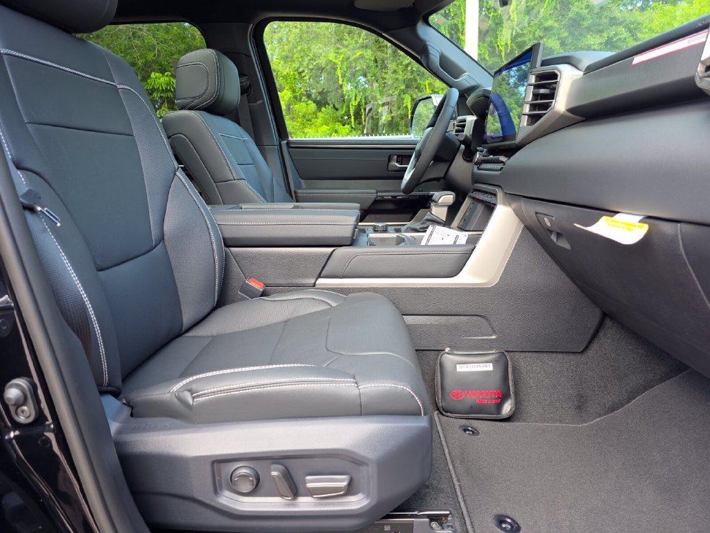 New 2026 Toyota Tundra Limited AWD/4WD image 14