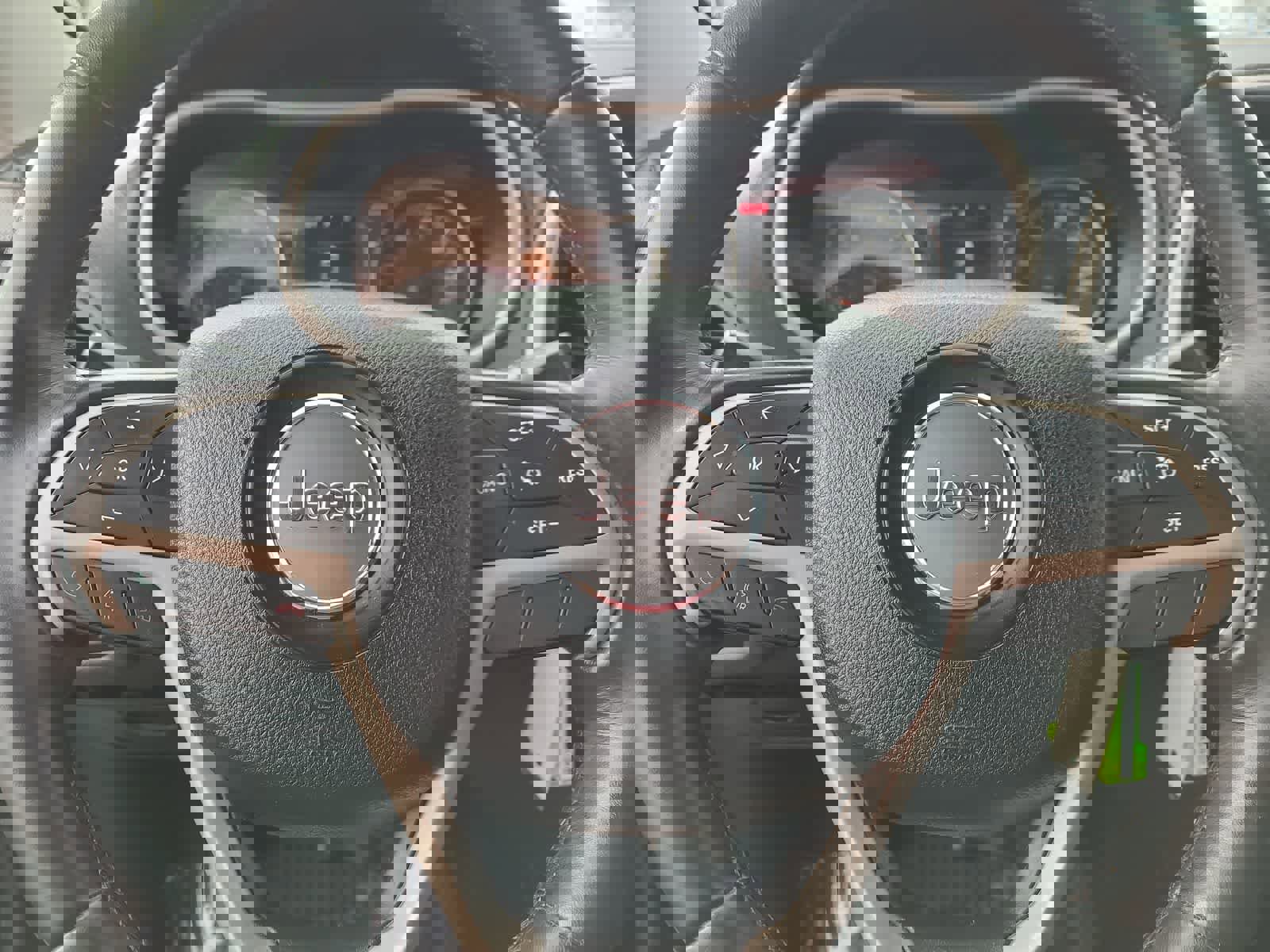 Used 2016 Jeep Cherokee Latitude image 23