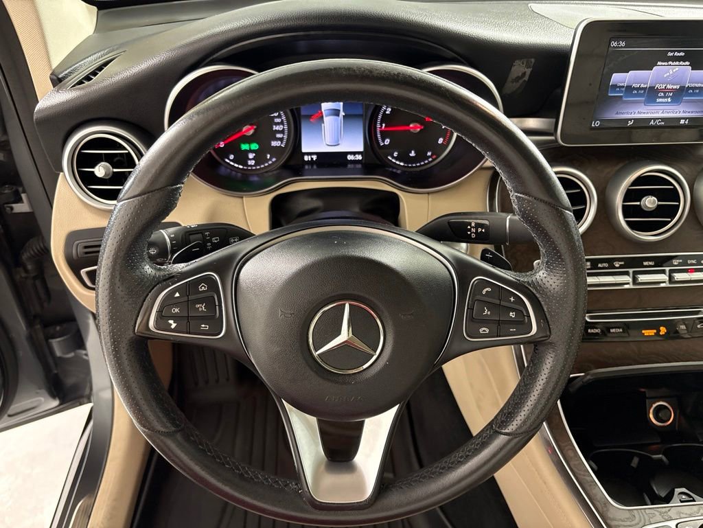 Used 2018 Mercedes-Benz GLC 300 4MATIC image 32