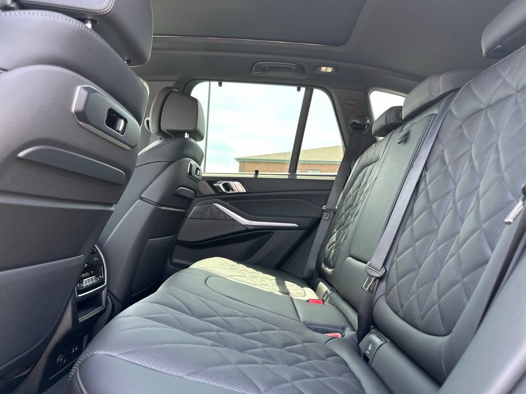 New 2026 BMW X5 xDrive50e w/ Executive Package AWD/4WD image 19