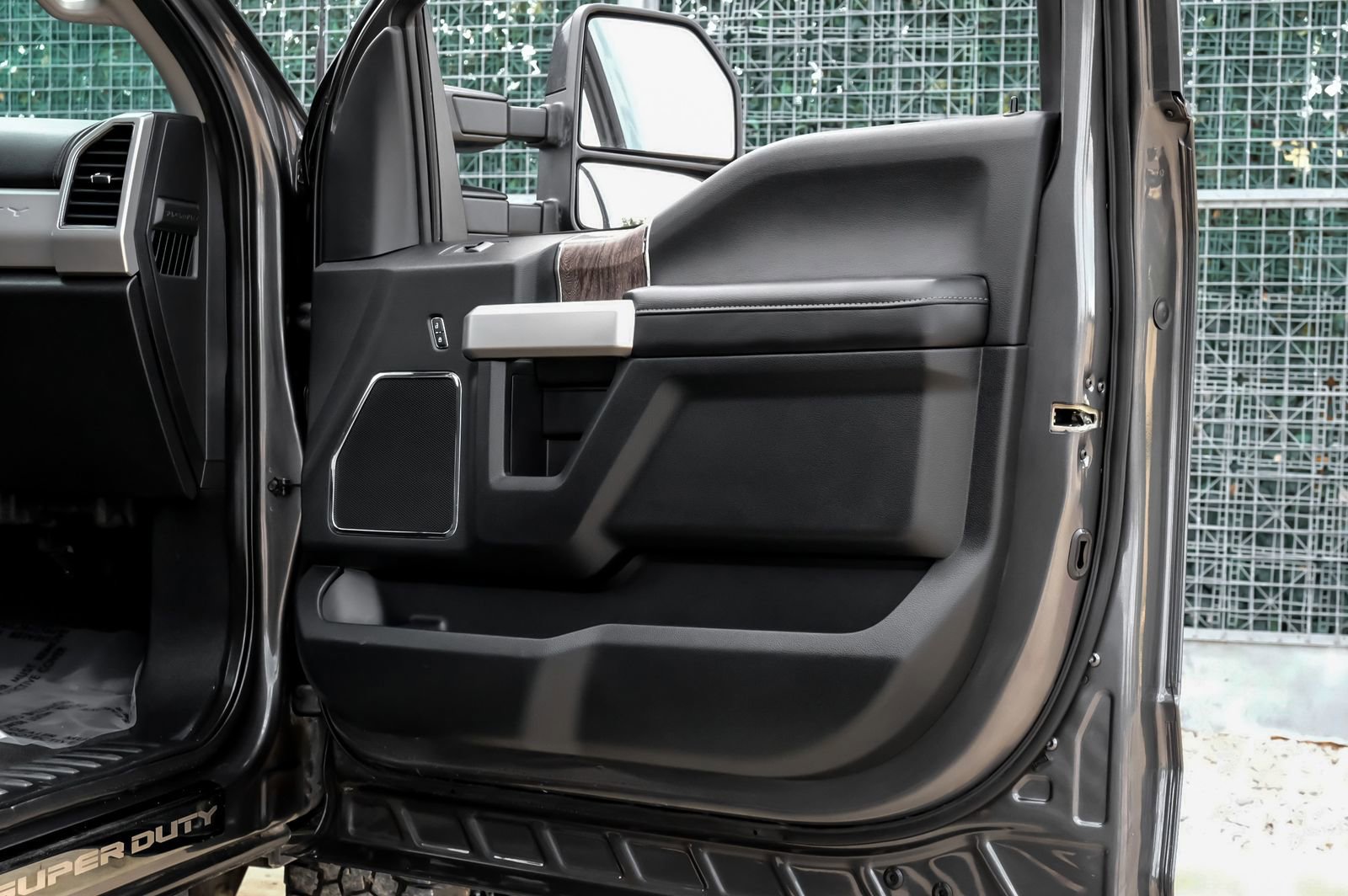 Used 2019 Ford F350 Lariat AWD/4WD image 39