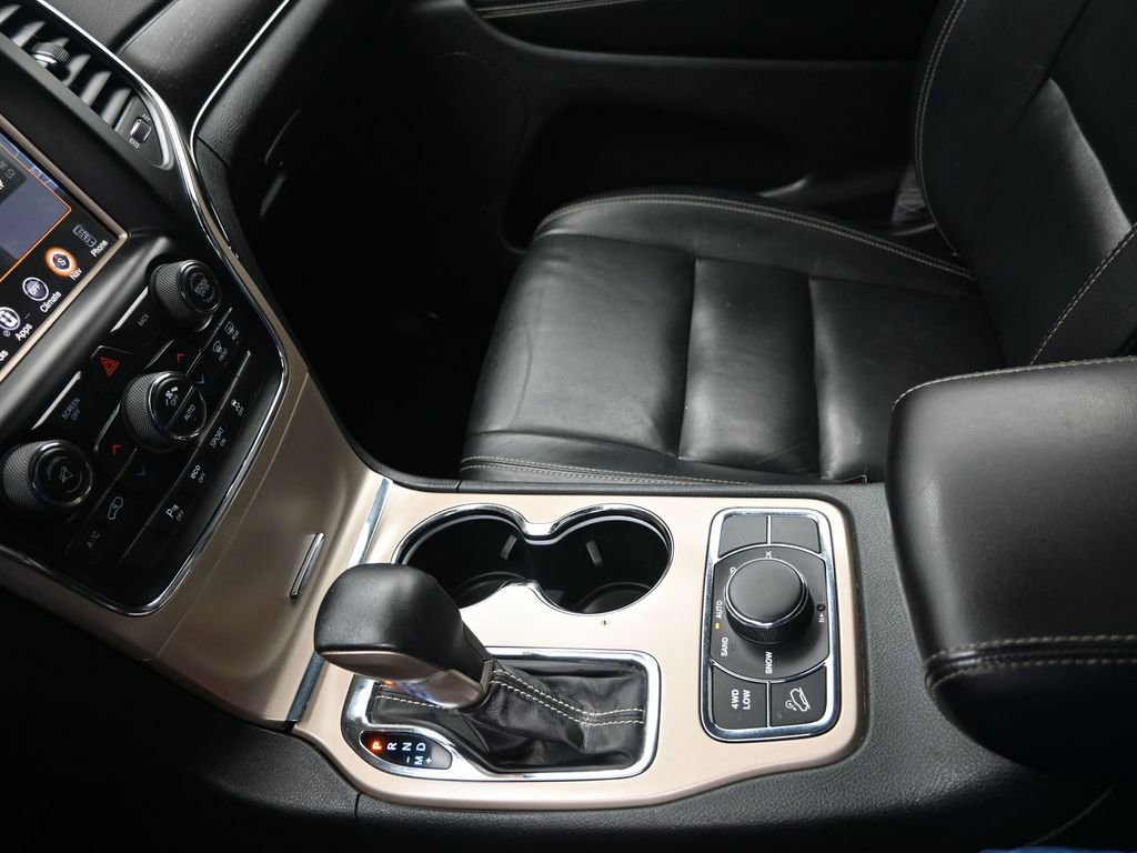 Used 2017 Jeep Grand Cherokee Limited image 19