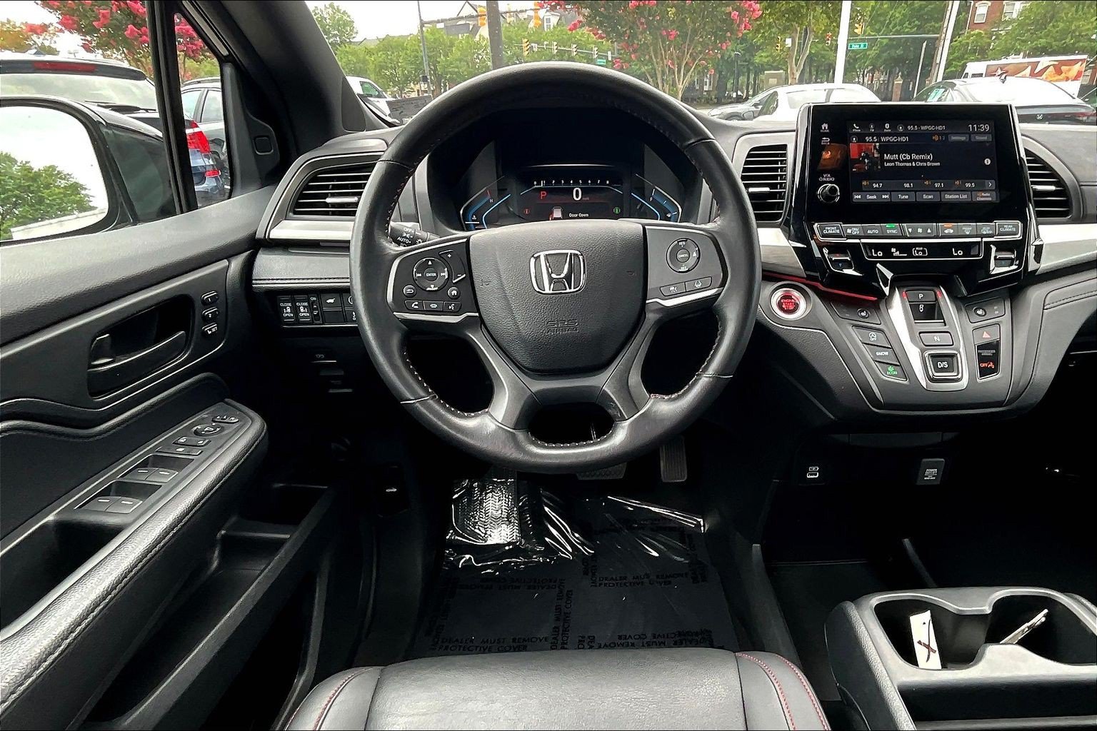 Used 2023 Honda Odyssey Sport image 5
