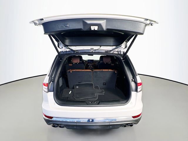 Used 2023 Lincoln Aviator Reserve w/ Equipment Group 201A image 28