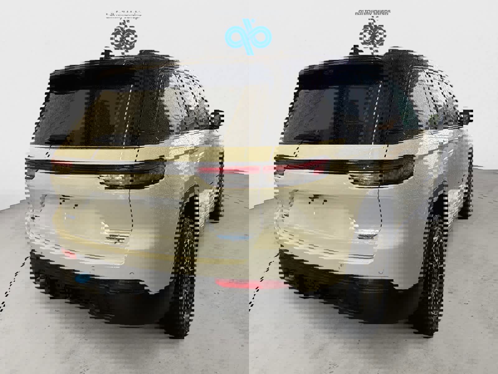 Used 2022 Jeep Grand Cherokee Trailhawk w/ Luxury Tech Group III image 5