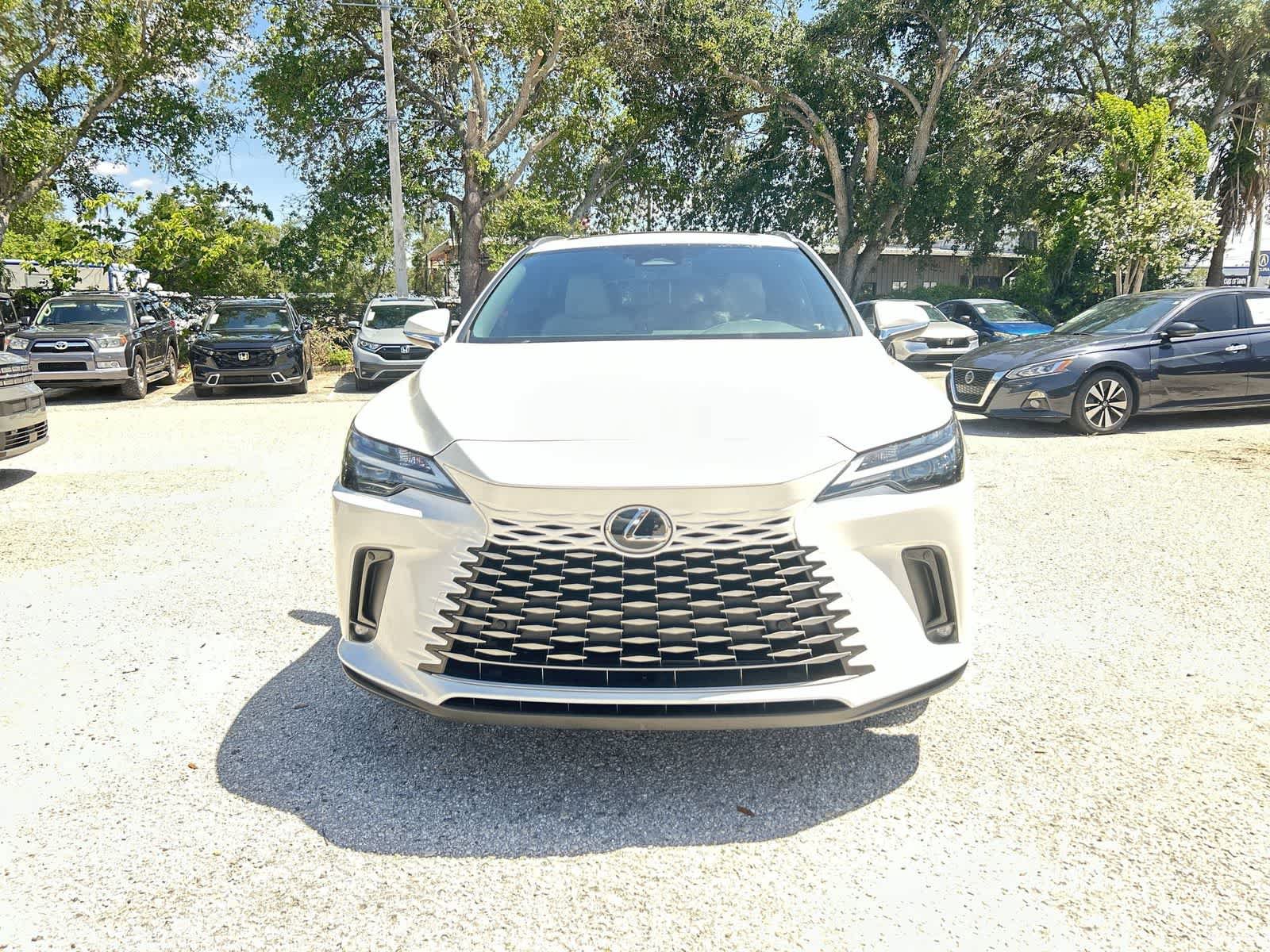 Used 2024 Lexus RX 350 Premium w/ Accessory Package (Z1) FWD image 3