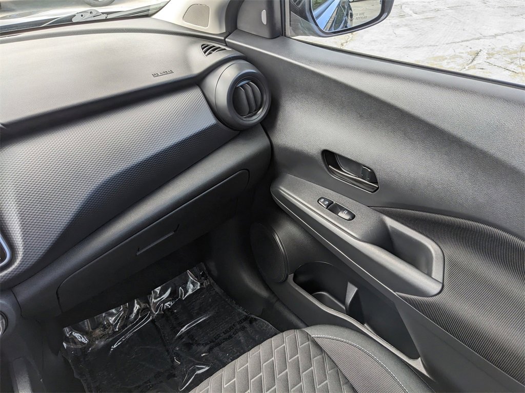 Used 2022 Nissan Kicks S image 18