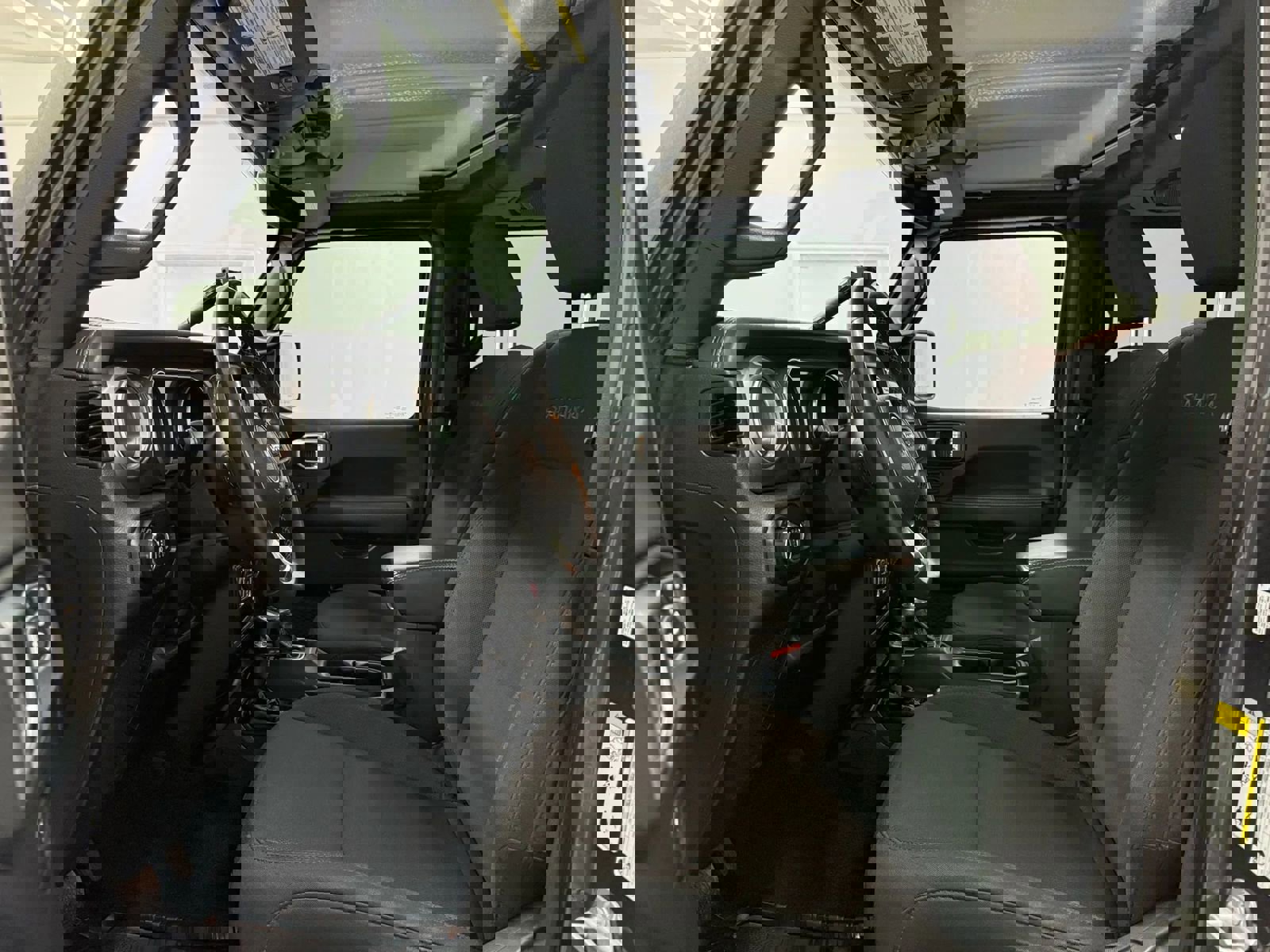 Used 2019 Jeep Wrangler Unlimited Sahara image 13