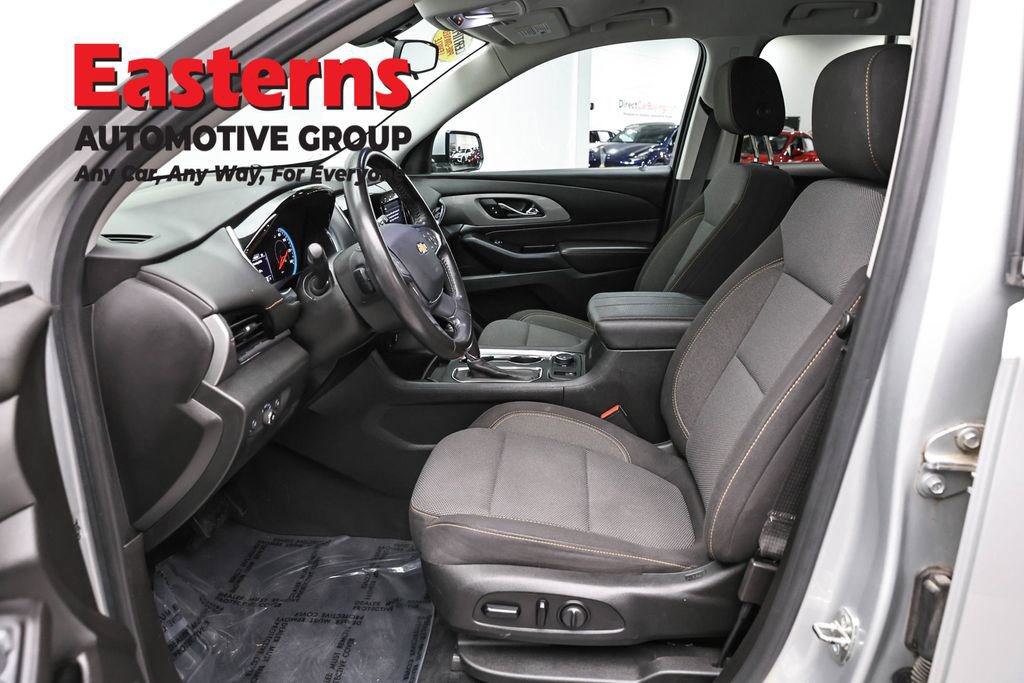 Used 2020 Chevrolet Traverse LT FWD image 14