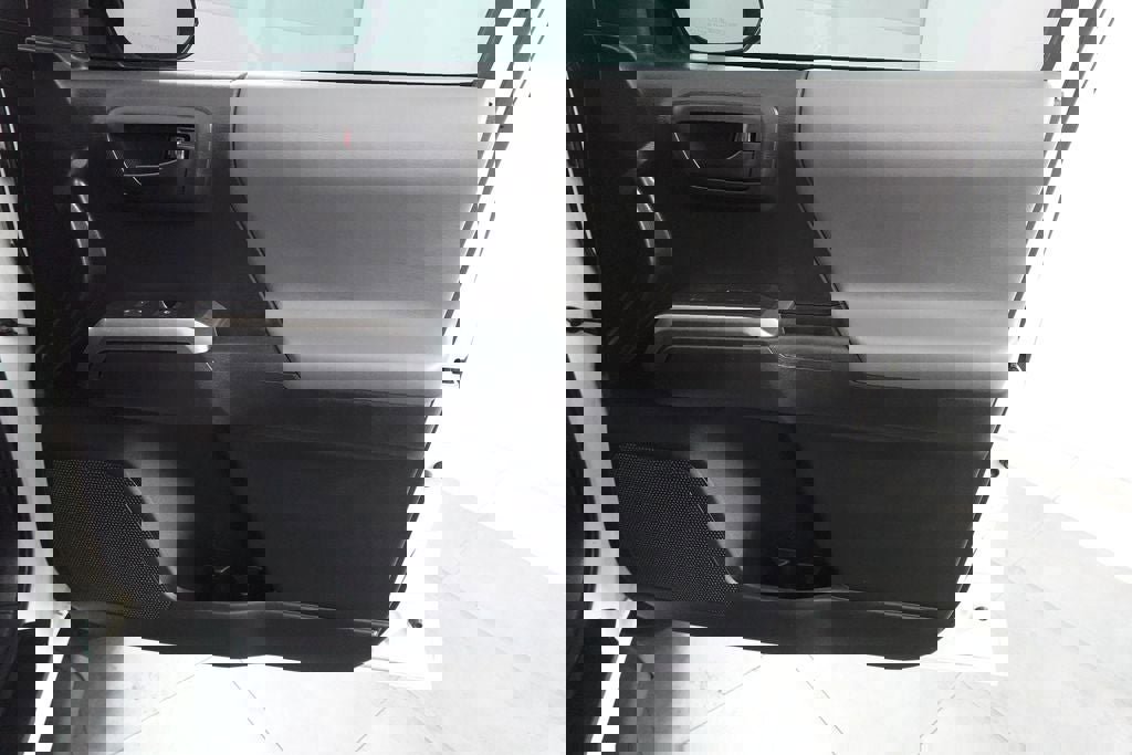 Used 2020 Toyota Tacoma SR5 image 26