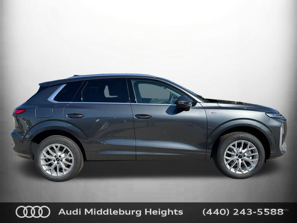 New 2026 Audi Q3 quattro 2.0T AWD/4WD image 8