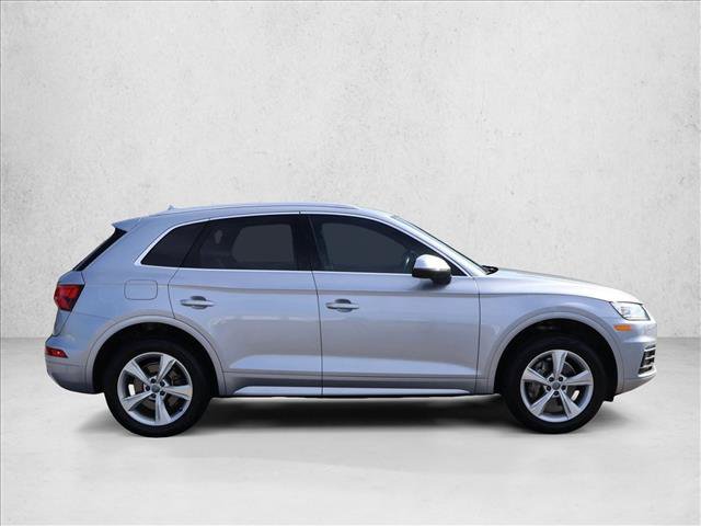 Used 2020 Audi Q5 2.0T Premium w/ Convenience Package AWD/4WD image 4