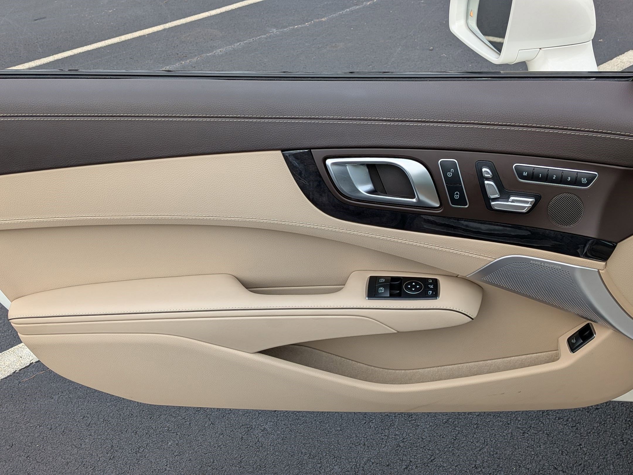 Used 2019 Mercedes-Benz SL 550 image 14