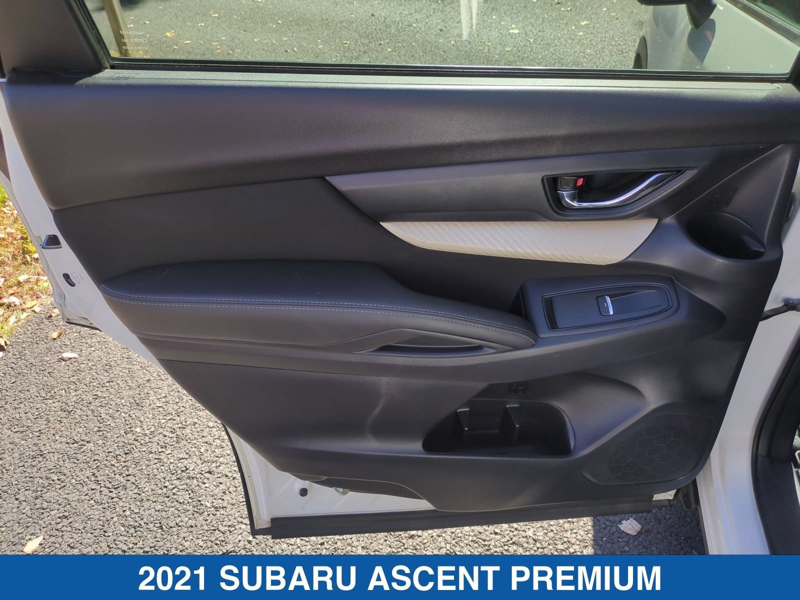 Used 2021 Subaru Ascent Premium w/ Convenience Package AWD/4WD image 28